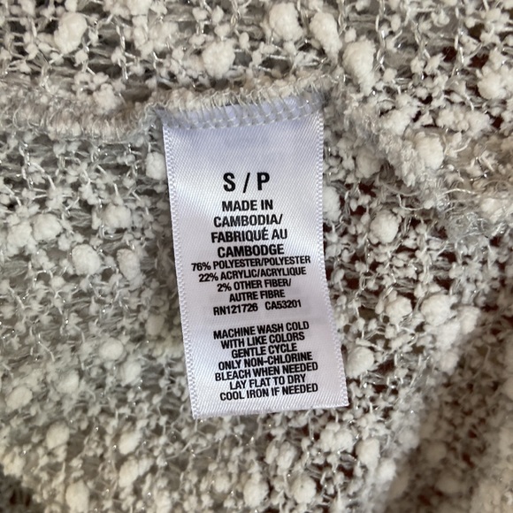 Aeropostale Silver Sweater - Picture 10 of 12